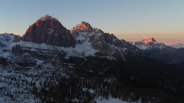 Vista Aérea Das Montanhas Durante Inverno — Vídeo de Stock