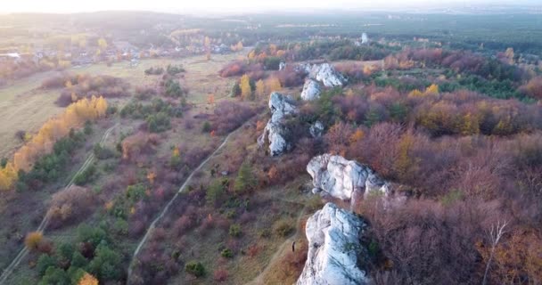 Drone Tiro Aéreo Montanhas Paisagem Durante Outono — Vídeo de Stock