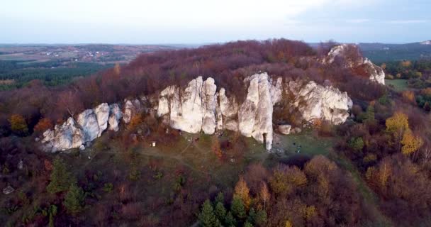 Aerial Drone Shot Limestone Rock Autumn — Vídeo de Stock