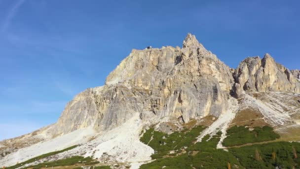 Drone Tiro Aéreo Montanhas Paisagem Durante Outono — Vídeo de Stock