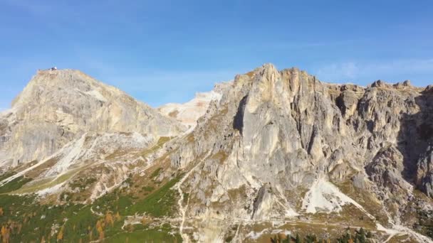 Drone Tiro Aéreo Montanhas Paisagem Durante Outono — Vídeo de Stock