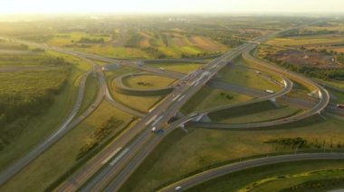 İHA 'dan otoyolun hava görüntüsü.