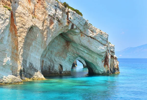 Блакитні печери на острові Закінтос. — стокове фото
