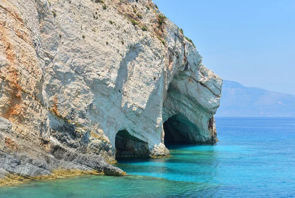 Grutas azuis na ilha de Zakynthos — Fotografia de Stock