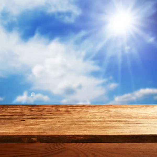 Empty table in the sky — Stock Photo, Image