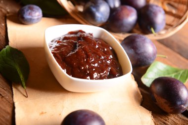 Olgun mor Erik Erik reçel