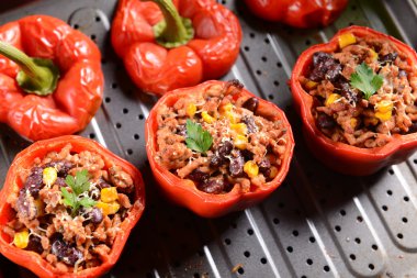 Lezzetli biber dolması