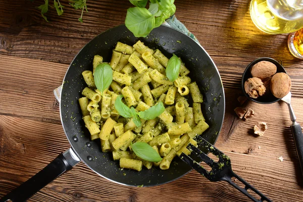 Pasta al pesto italiano — Foto Stock