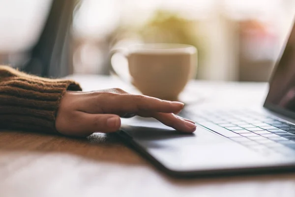 Closeup Image Woman Hand Using Touching Laptop Touchpad Wooden Table — Stock Photo, Image