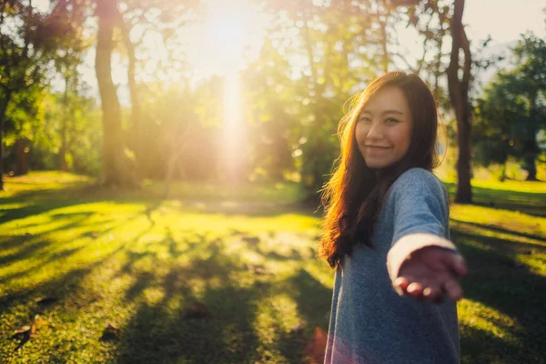 Follow Beautiful Asian Woman Holding Hands Leads Park Sunset — Stock Photo, Image