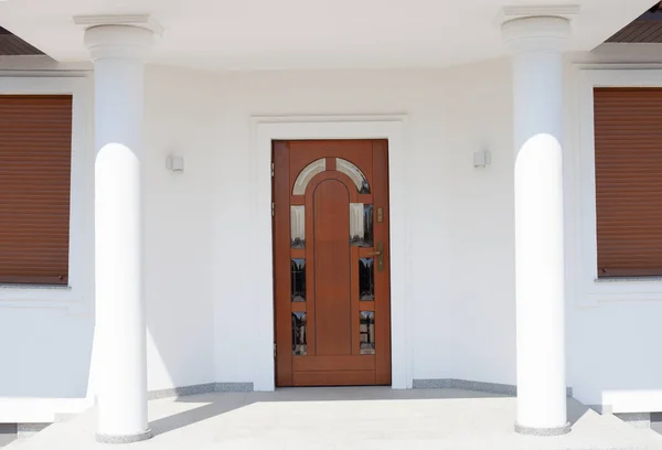 Eleganter Einstieg Ein Luxuriöses Zuhause Weiße Fassade Und Säulen — Stockfoto