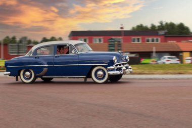 Rattvik, İsveç - 27 Temmuz 2013: Klasik Araba Haftası Rttvik - Chevrolet 210 sedan, 1954