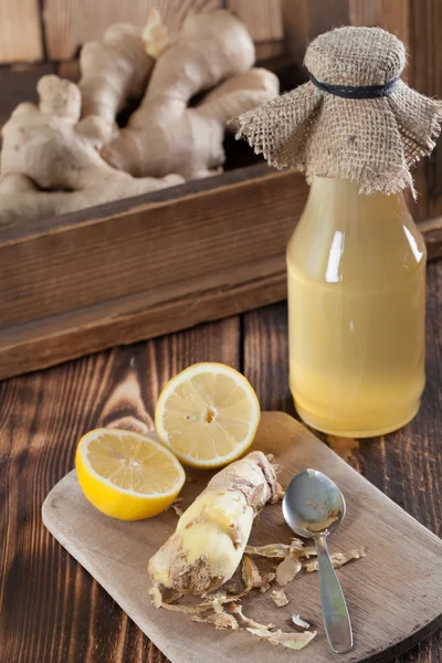 Gingembre et sirop de citron — Photo