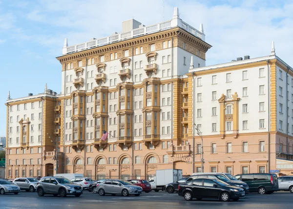 Bangunan lama Kedutaan Besar Amerika Serikat di Moskow — Stok Foto