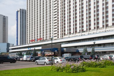 Otopark Otelin yakınlarında