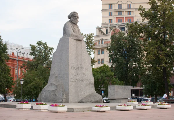 Памятник Карлу Генриху Марксу — стоковое фото