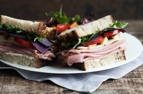 Broodje ham — Stockfoto