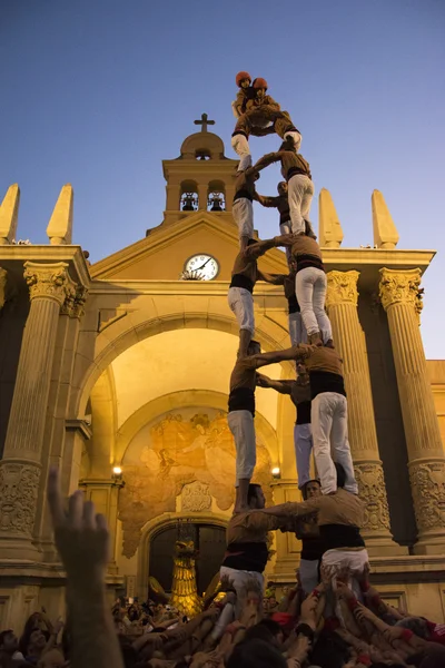 Reus, Španělsko. 25. září 2014: Castells výkon, castell je lidský věž postavená tradičně na festivalech v Katalánsku. — Stock fotografie