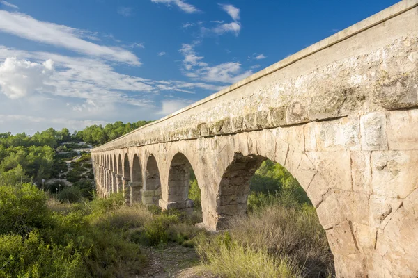 Romeinse aquaduct pont del diable in tarragona — Stockfoto
