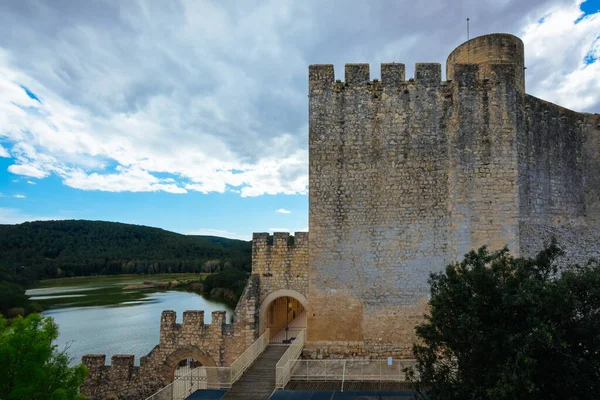 Astellet Castle in front of Foix dam near Barcelona, Spain — Stock Photo, Image