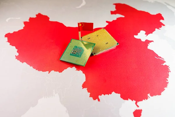 China maakte CPU chips op een Chinese rode kaart — Stockfoto