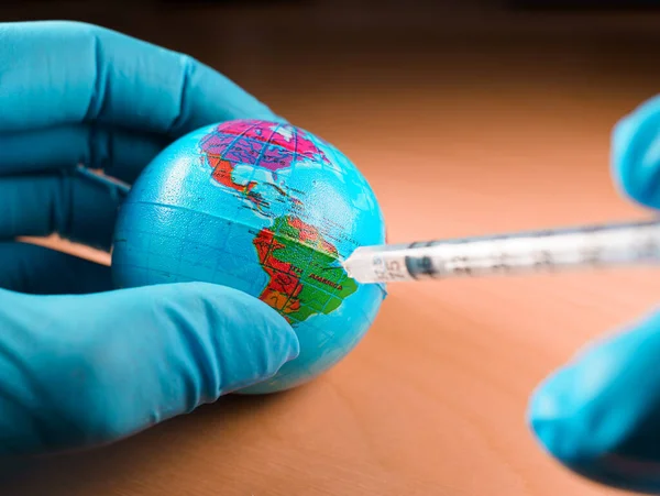 Global Covid19 Vaccination Strategy concept. Vaccines against COVID. — Stock Photo, Image