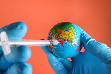 Küresel Covid19 Aşı Stratejisi. COVID 'ye karşı aşılar.