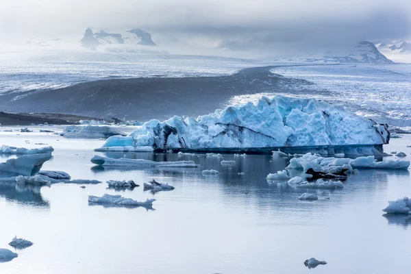 Fjallsarlon ledovce jezero — Stock fotografie