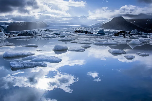 Isberget sjö, Glaciärlagunen. — Stockfoto