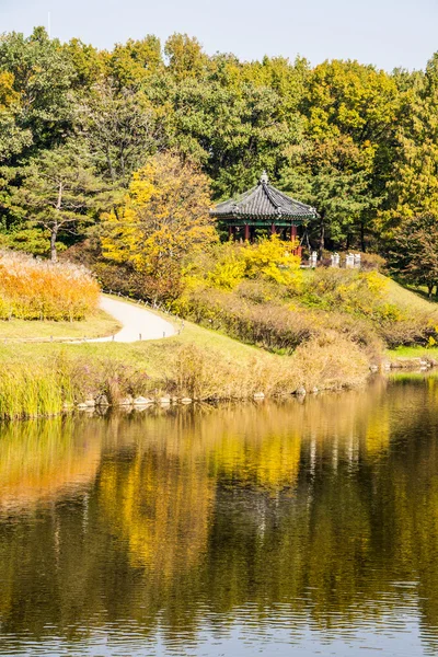 Pagoda en Seúl, Corea del Sur — Foto de Stock