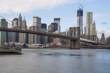 Manhattan ve brooklyn Köprüsü Manzaralı