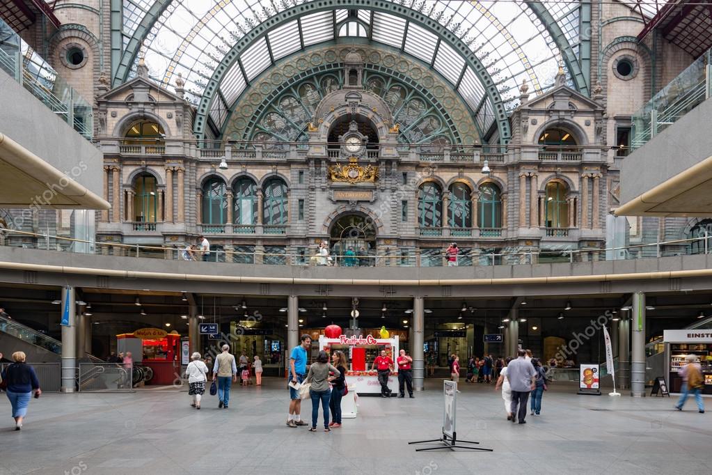 Berühmten Art-Deco Interieur Antwerpen Hauptbahnhof, Belgien ... Berühmten Art-Deco Interieur Antwerpen Hauptbahnhof, Belgien ...