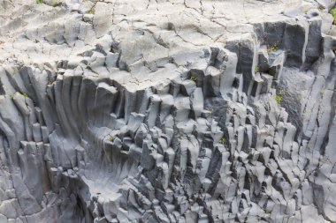 Bazalt kaya oluşumları, Gole Alcantara üzerinde Sicilya, İtalya