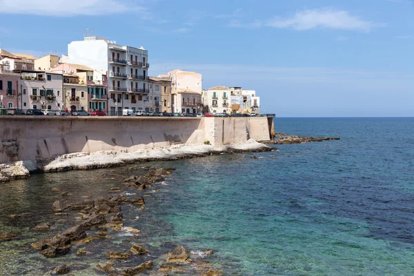 Ακτής του νησιού Ορτυγία και στην πόλη των Συρακουσών, Σικελία — Φωτογραφία Αρχείου
