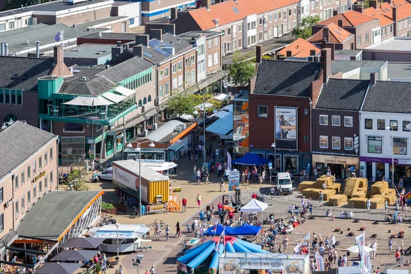 Central plaza Emmeloord met agrarische aardappel festival, Nederland — Stockfoto