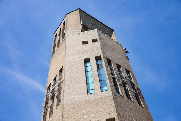 Stora tegel stentorn i Emmeloord, Nederländerna — Stockfoto