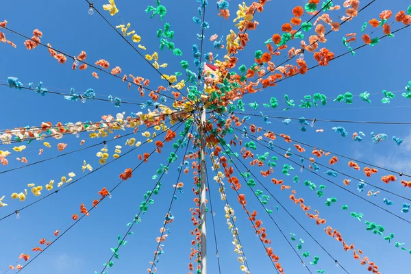 Polo con decorazione a ghirlanda di fiori all'isola di Madeira — Foto Stock