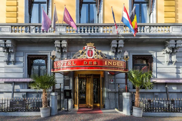Histórico hotel de cinco estrellas des Indes en La Haya, Países Bajos — Foto de Stock