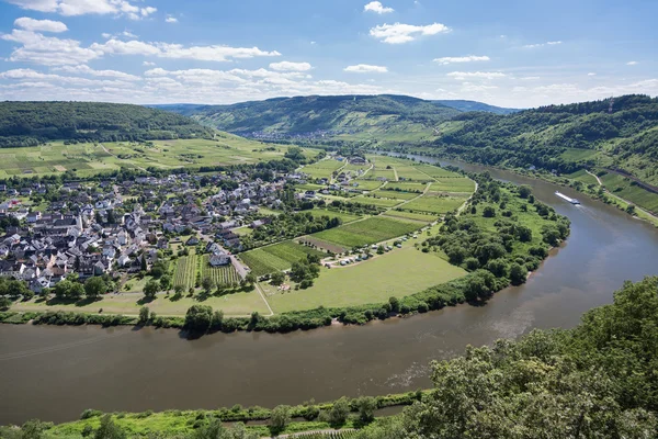 Flygfoto floden Mosel nära Pünderich, Tyskland — Stockfoto