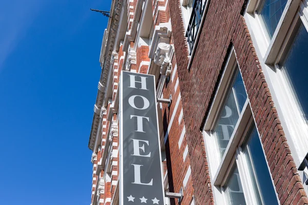 Фасад готелю в Амстердамі, Нідерланди — стокове фото