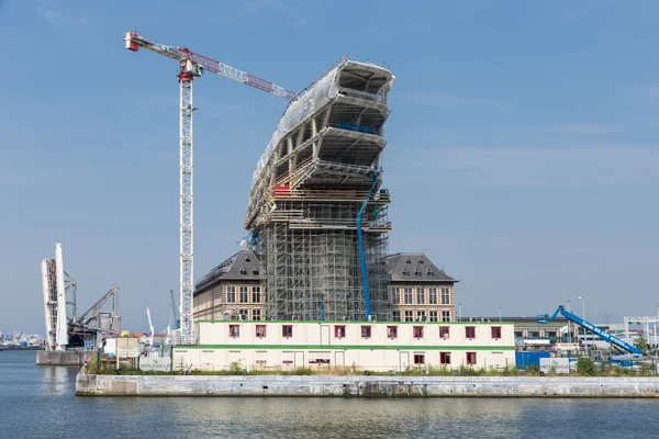 İnşaat alanında modern yeni bağlantı noktası ofis Harbor, Antwerp, Belçika — Stok fotoğraf