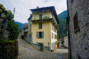 Lodano, Valle Maggia, Ticino, İsviçre 'de güzel bir manzara.