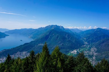 Cardada 'dan Maggiore Gölü ve Centovalli' ye bakın.
