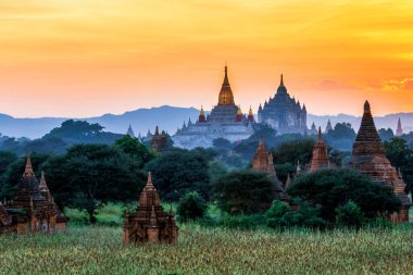 Ananda Tmeple Pagoda, Bagan 'ın en ünlü ve güzel tapınaklarından biridir.