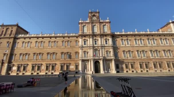 Modena Włochy 2021 Piazza Roma Fasada Akademii Wojskowej Modenie Upalne — Wideo stockowe