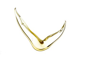 Beyaz arkaplanda yağ sıçraması izole edildi