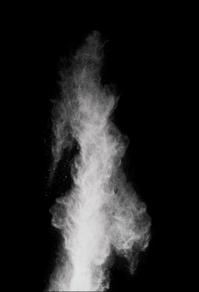 Esplosione di polvere bianca isolata su sfondo nero — Foto Stock