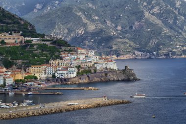 İtalya kıyılarında cazibesi