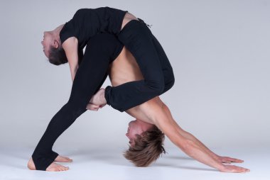 Yoga pozisyon, erkek ve kadın genç sağlıklı Çift
