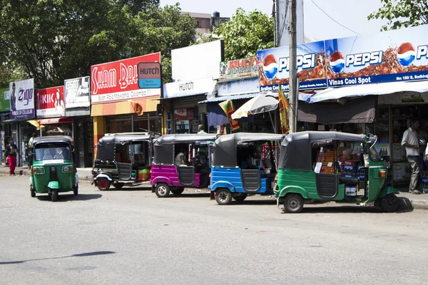 Concurrido mercado callejero, Colombo, Sri Lanka. Imágenes de stock libres de derechos